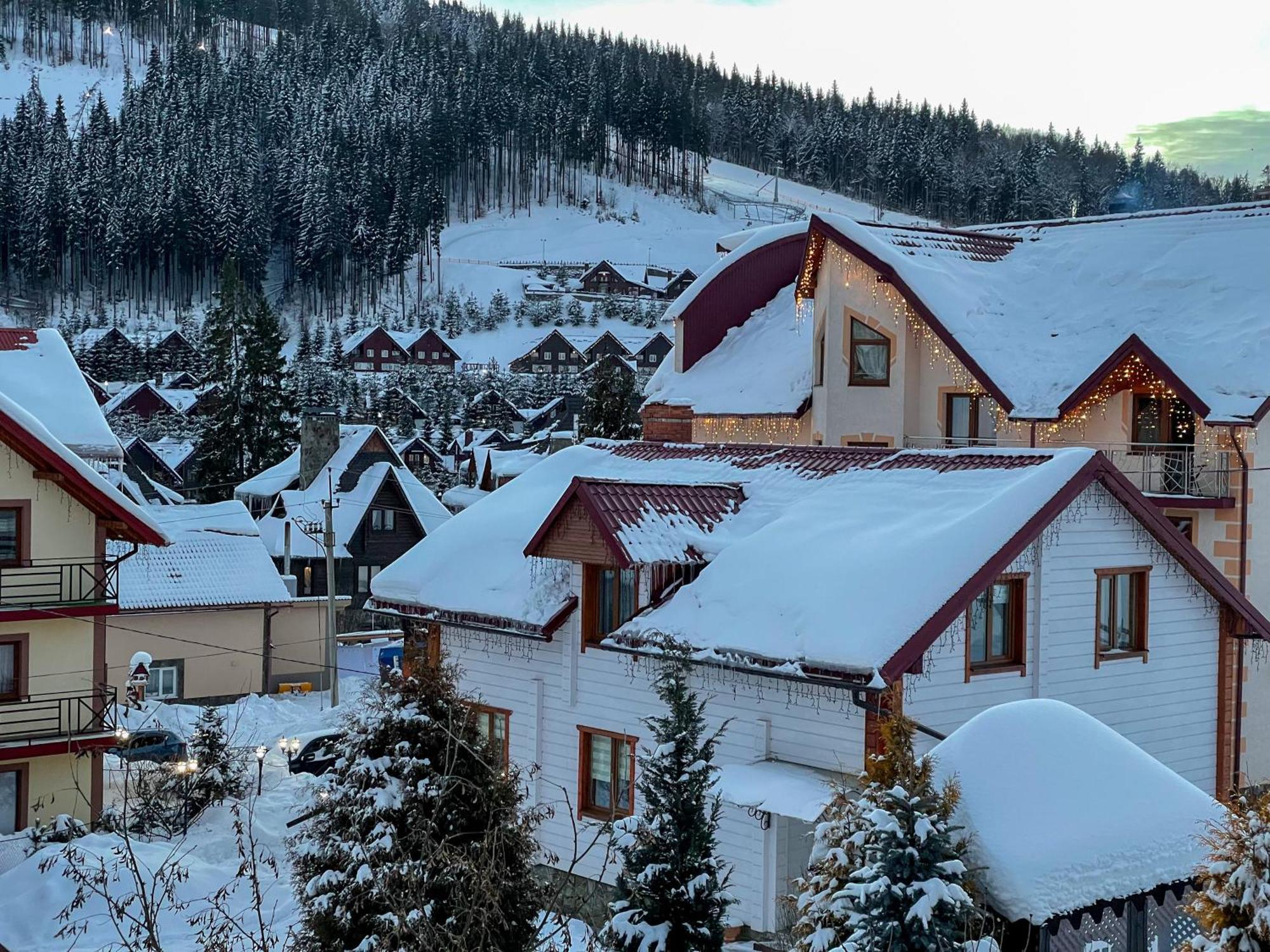 Sadyba u Halyny Sunrise Bukovel Bagian luar foto