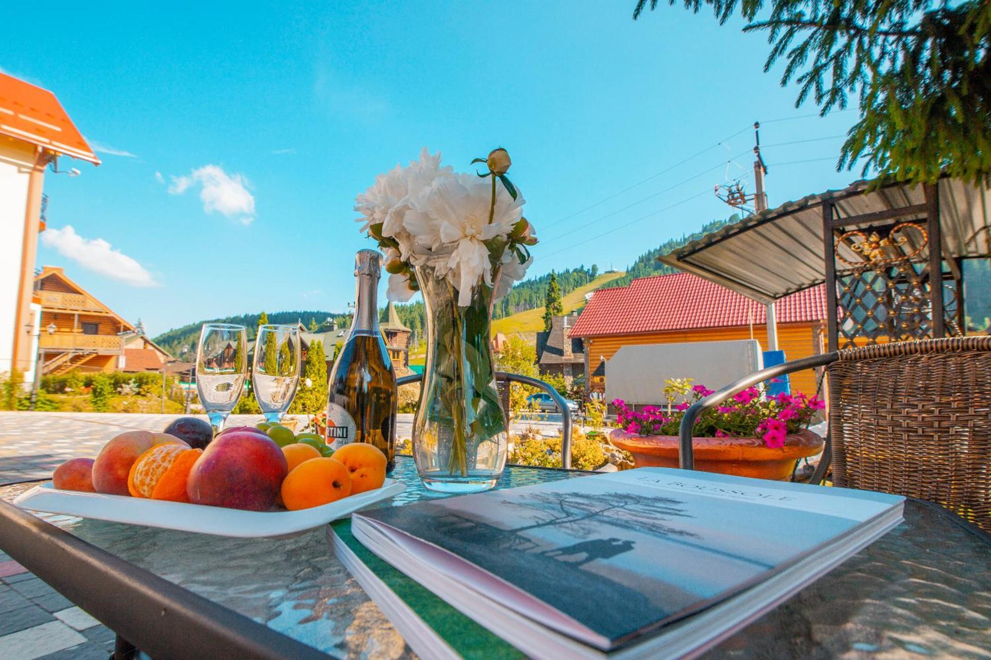 Sadyba u Halyny Sunrise Bukovel Bagian luar foto