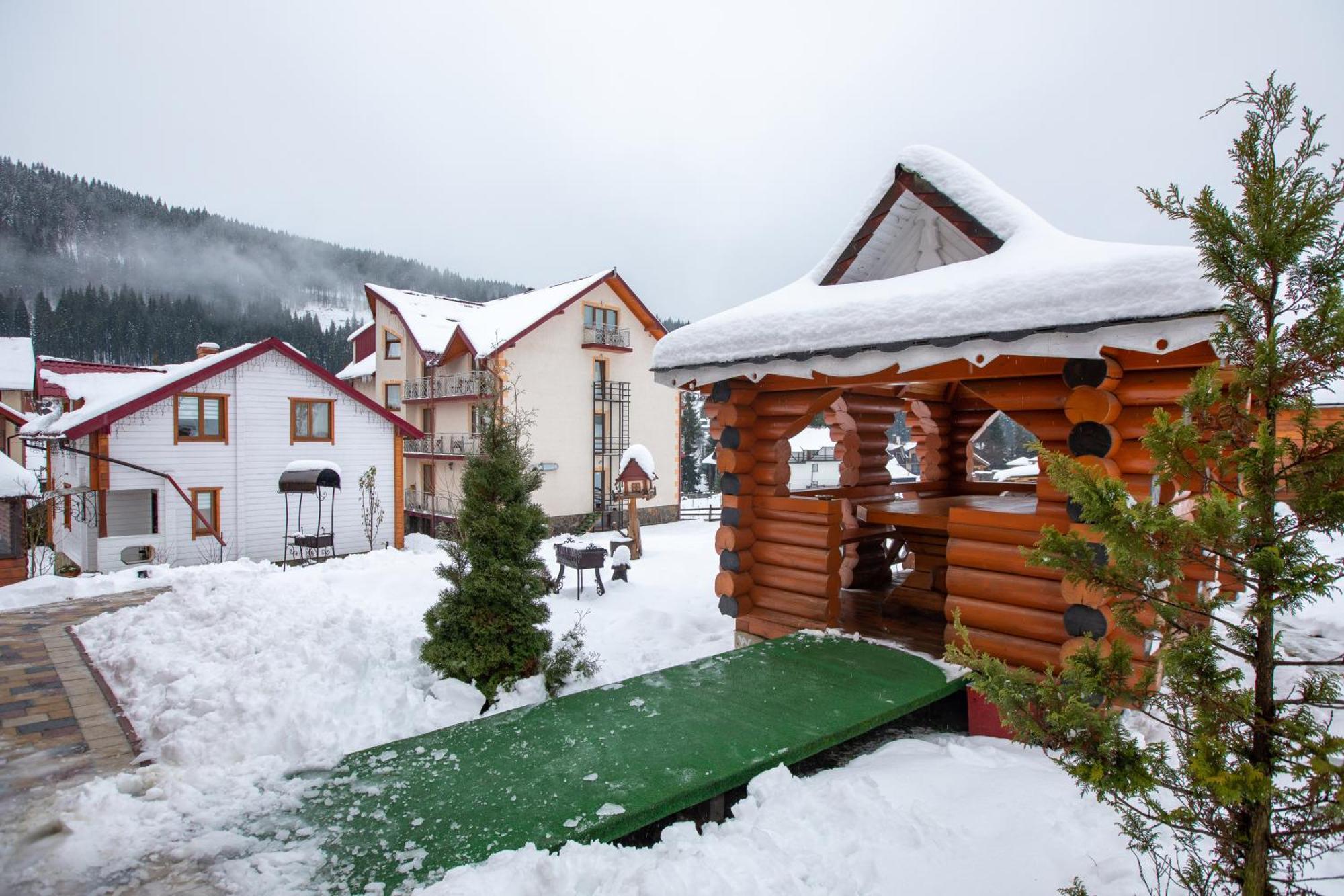 Sadyba u Halyny Sunrise Bukovel Bagian luar foto